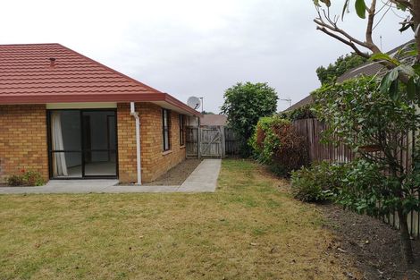 Photo of property in 59 Apsley Drive, Avonhead, Christchurch, 8042