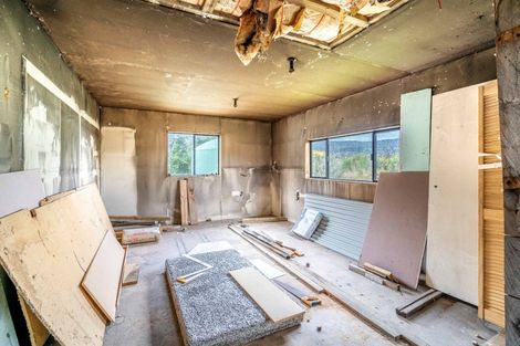 Photo of property in 882 Tahakopa Valley Road, Tahakopa, Owaka, 9586