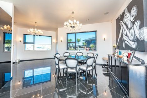 Photo of property in 35 Golf Vue Place, Castlecliff, Whanganui, 4501