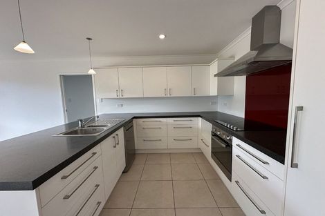 Photo of property in 14 Horokaka Place, Papamoa Beach, Papamoa, 3118