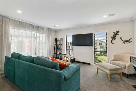 Photo of property in 99 Palm Springs Boulevard, Papamoa Beach, Papamoa, 3118