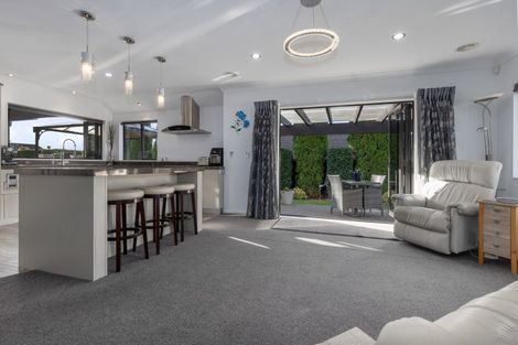 Photo of property in 60 Easton Way, Levin, 5510