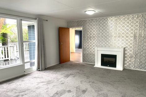 Photo of property in 19 Fairway Avenue, Red Beach, 0932