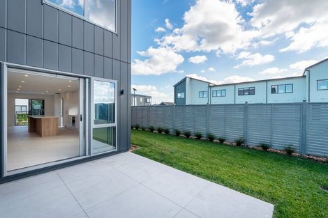 Photo of property in 1 Viridian Avenue, Rosehill, 2113