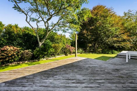 Photo of property in 805 Richmond Road, Lepperton, New Plymouth, 4373