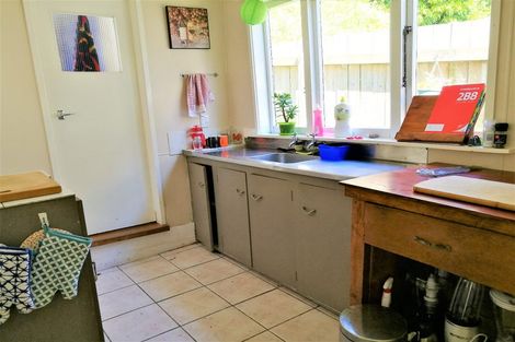 Photo of property in 3 Melrose Crescent, Melrose, Wellington, 6023