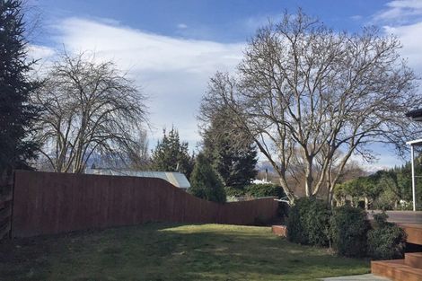 Photo of property in 3 Templeton Street, Albert Town, Wanaka, 9305