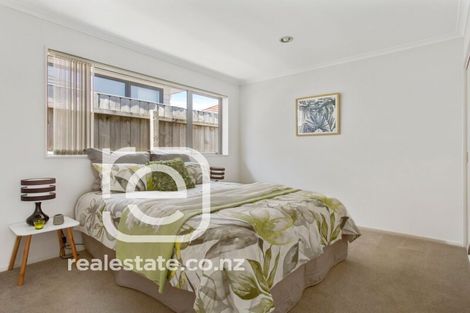 Photo of property in 33 Whekau Drive, Takanini, 2112