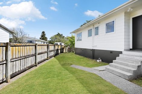 Photo of property in 11 Crawshaw Drive, Nawton, Hamilton, 3200