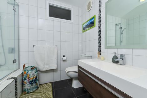 Photo of property in 18b Burn-murdoch Street, St Andrews, Hamilton, 3200