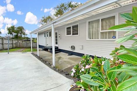 Photo of property in 30 Leaver Place, Weymouth, Auckland, 2103