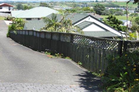 Photo of property in 12 Ngahere Road, Pukekohe, 2120