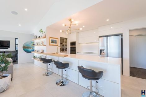 Photo of property in 4 Puketutu Grove, Motueka, 7120