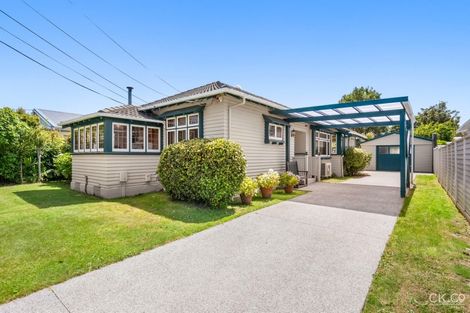 Photo of property in 25 Maire Street, Woburn, Lower Hutt, 5010
