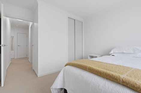 Photo of property in 73 Parkside Drive, Orewa, 0931