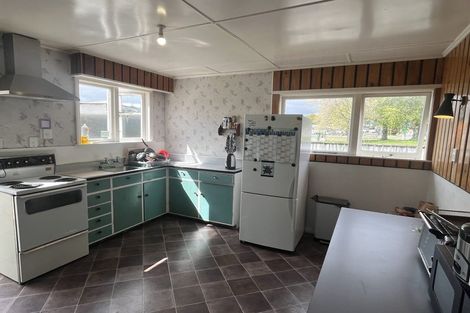 Photo of property in 241 Botanical Road, Takaro, Palmerston North, 4412