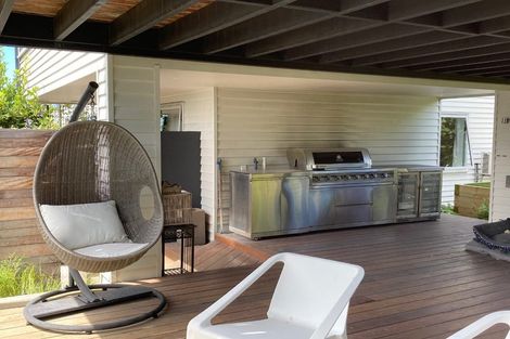 Photo of property in 6 Dunkeld Lane, Redcliffs, Christchurch, 8081