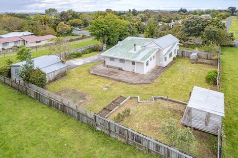 Photo of property in 30 Weraroa Road, Waverley, 4510