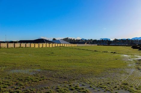 Photo of property in 11 Arrowsmith Drive, Clover Park, Auckland, 2019