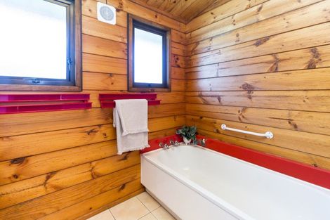 Photo of property in 99 Gibbons Street, Ebdentown, Upper Hutt, 5018