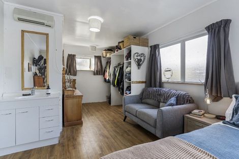 Photo of property in 208 Chartwell Avenue, Whangamata, 3620