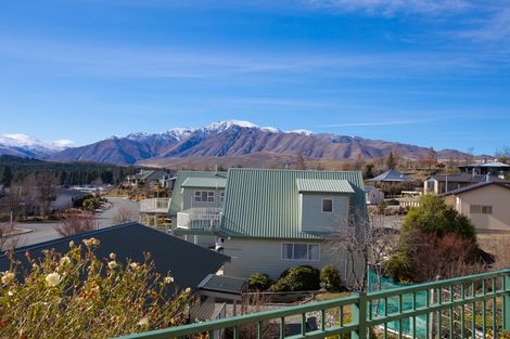 Photo of property in 12 Hamilton Drive, Lake Tekapo, 7999