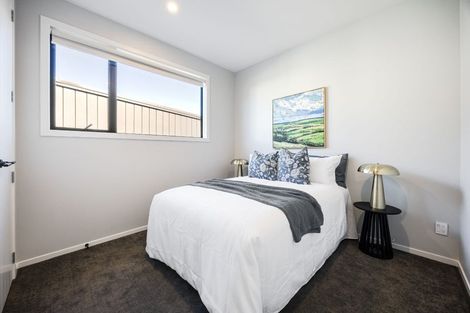 Photo of property in 2 Picnic Point Road, Hobsonville, Auckland, 0616