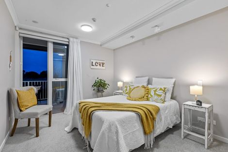 Photo of property in 62 Rewa Rewa Lane, Orewa, 0931