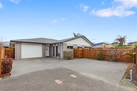Photo of property in 6 Excelsa Place, Papamoa Beach, Papamoa, 3118