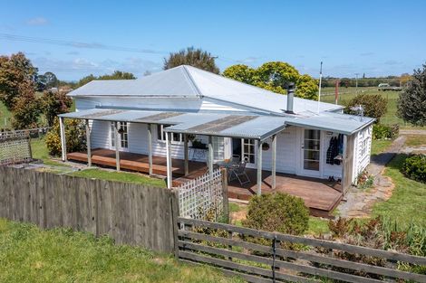 Photo of property in 49 Budd Road, Upper Plain, Masterton, 5888
