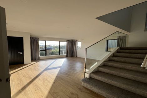 Photo of property in 2a Askew Place, Farm Cove, Auckland, 2012