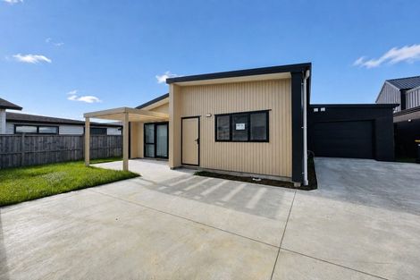 Photo of property in 32 Black Beech Crescent, Takanini, 2110