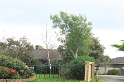 Photo of property in 37a Chilton Drive, Paraparaumu, 5032