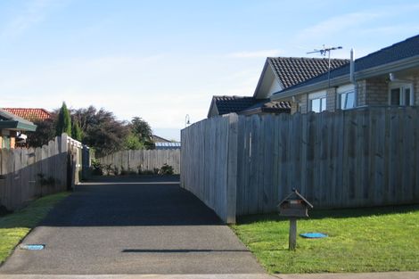 Photo of property in 6 Nephin Place, East Tamaki Heights, Auckland, 2016