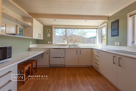 Photo of property in 16 Sunbrae Drive, Silverstream, Upper Hutt, 5019