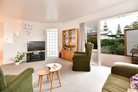 Photo of property in 47b Centreway Road, Orewa, 0931