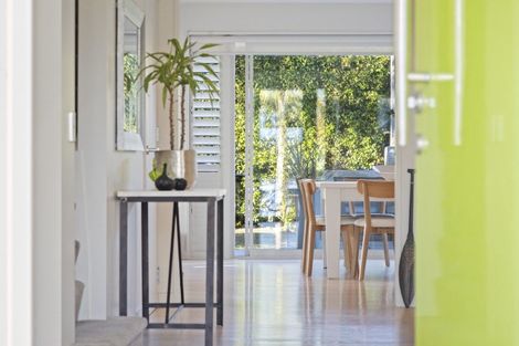 Photo of property in 34 Oceania Place, Mellons Bay, Auckland, 2014