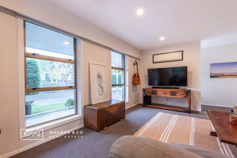 Photo of property in 2/54 Heretaunga Square, Silverstream, Upper Hutt, 5019