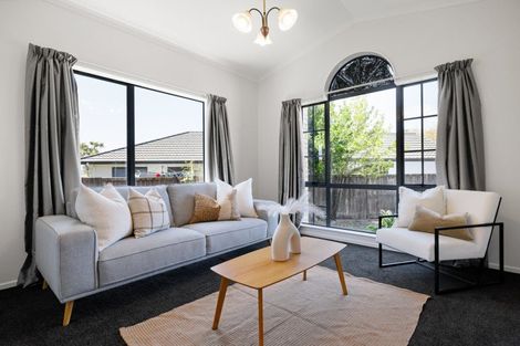 Photo of property in 37 Aldona Place, Fairview Downs, Hamilton, 3214