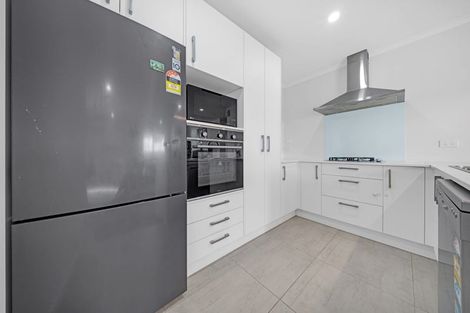 Photo of property in 14 Whareatua Avenue, Takanini, 2112