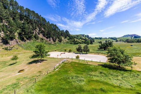 Photo of property in 819 Tukairangi Road, Acacia Bay, Taupo, 3385