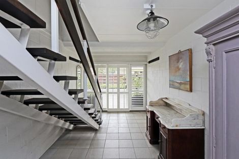 Photo of property in 2/205 Knight Street, Hastings, 4122