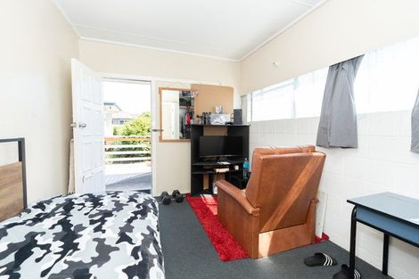 Photo of property in 176 Cambridge Road, Hillcrest, Hamilton, 3216