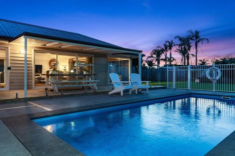 Photo of property in 56 Moir Point Road, Mangawhai Heads, Mangawhai, 0505