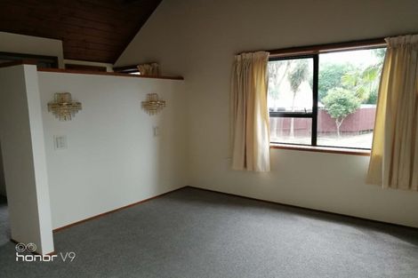 Photo of property in 58 Marywil Crescent, Hillcrest, Auckland, 0627