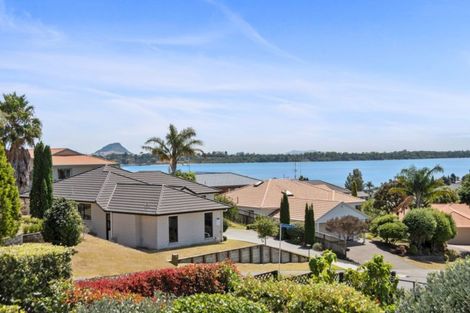 Photo of property in 15 Village Park Drive, Welcome Bay, Tauranga, 3112