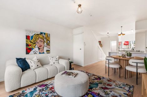 Photo of property in 9/72 Kitchener Road, Milford, Auckland, 0620