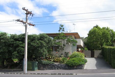 Photo of property in 26 Hinemoa Street, Birkenhead, Auckland, 0626