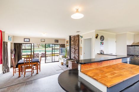 Photo of property in 528 Stoney Creek Road, Kelvin Grove, Palmerston North, 4470