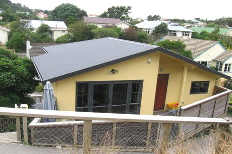 Photo of property in 17a Aplin Terrace, Ngaio, Wellington, 6035